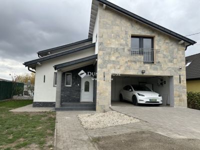 Eladó családi ház Taksony