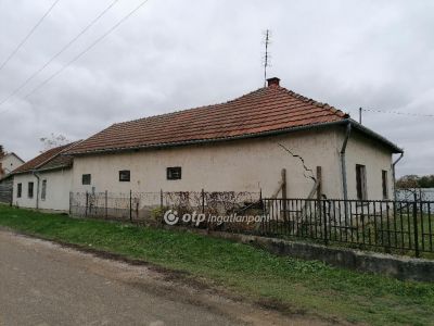 Eladó családi ház Abádszalók