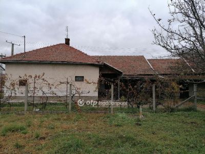Eladó családi ház Abádszalók
