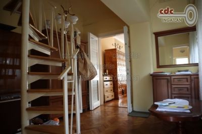 Eladó családi ház Budapest