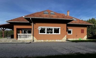 Eladó családi ház Görcsöny