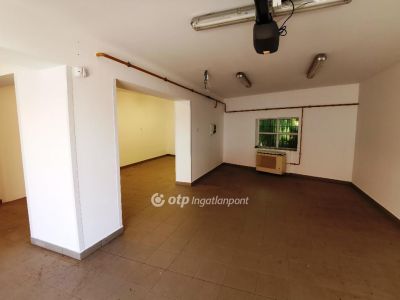 Eladó családi ház Budapest