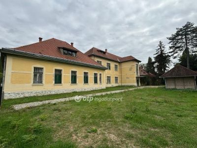 Eladó szálloda, hotel, panzió Nagykálló