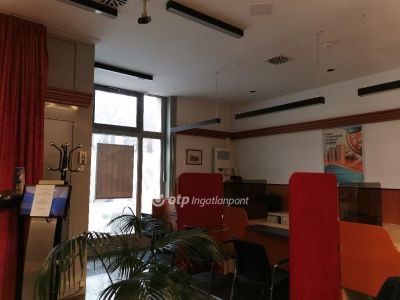 Kiadó egyéb iroda Szekszárd