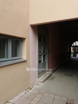 Kiadó egyéb iroda Szekszárd