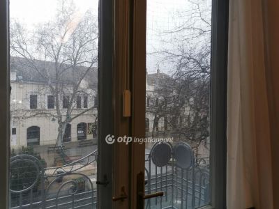 Kiadó egyéb iroda Szekszárd