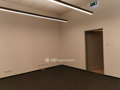Kiadó egyéb iroda Szekszárd