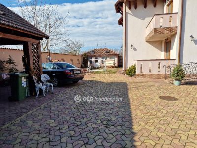 Eladó szálloda, hotel, panzió Hajdúszoboszló