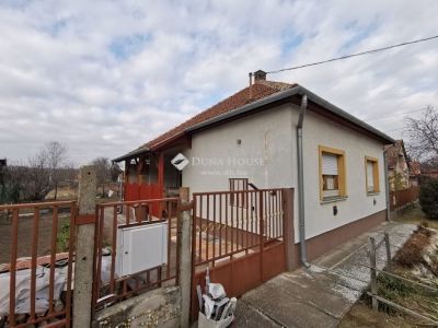Eladó családi ház Lakitelek
