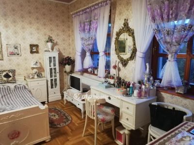 Eladó családi ház Budapest