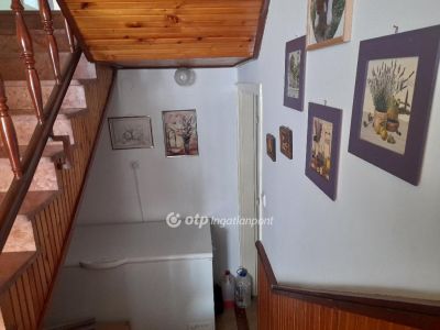 Eladó családi ház Szeged