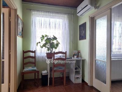 Eladó családi ház Szeged