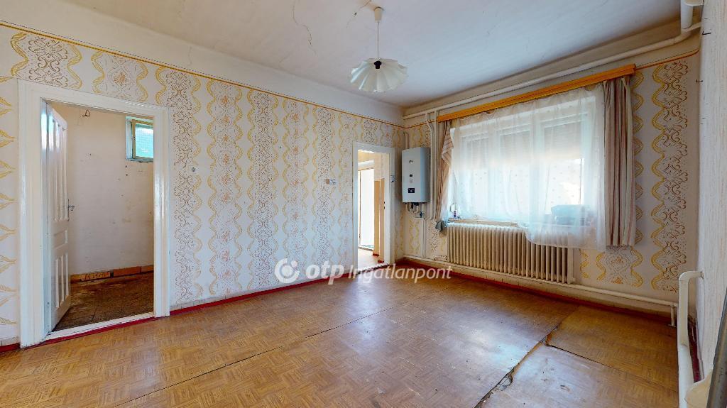 Eladó családi ház Polgár
