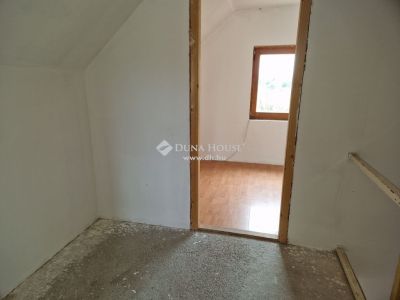 Eladó családi ház Monor