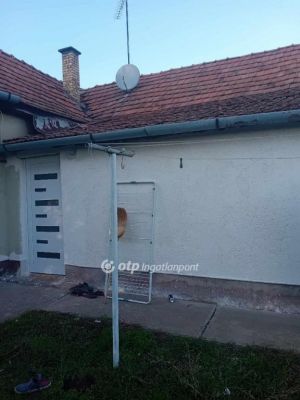 Eladó családi ház Derecske