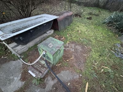 Eladó nyaraló Vértesszőlős