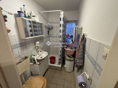 Eladó nyaraló Vértesszőlős