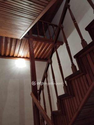Eladó családi ház Eger