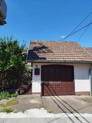 Eladó családi ház Eger