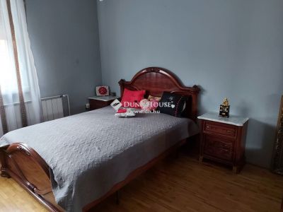 Eladó családi ház Vecsés