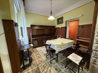 Eladó családi ház Újléta