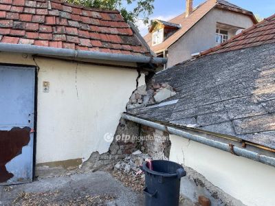 Eladó családi ház Domoszló