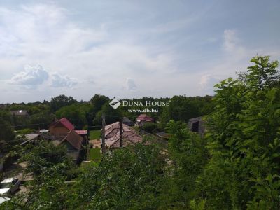 Eladó lakóövezeti telek Pécel