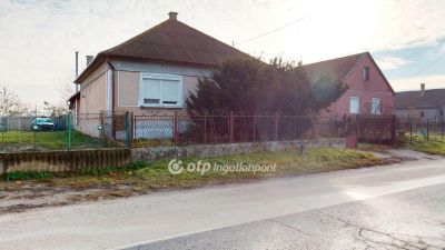 Eladó családi ház Tiszalúc