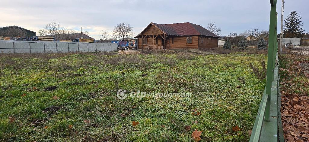 Eladó ipari terület Debrecen