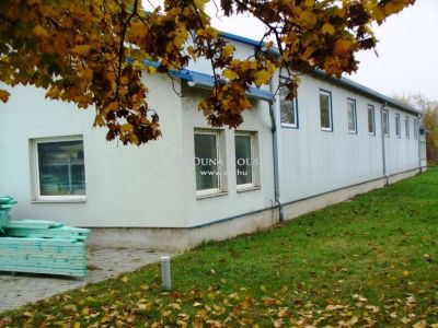 Eladó műhely Siófok