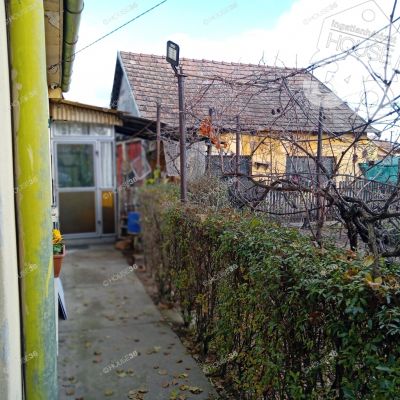 Eladó családi ház Lajosmizse