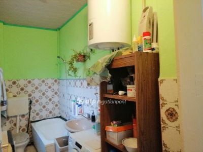 Eladó családi ház Geresdlak