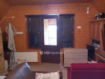 Eladó nyaraló Gyöngyöstarján