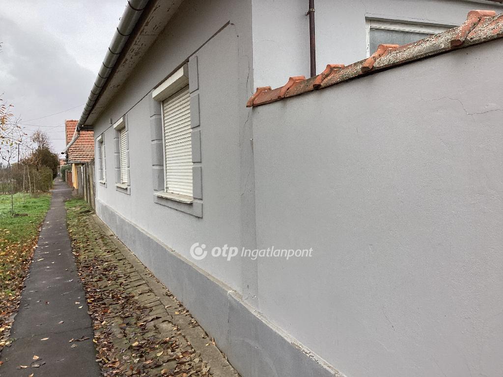Eladó családi ház Mezőberény