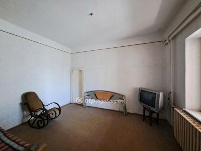 Eladó családi ház Püspökladány