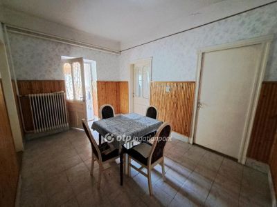 Eladó családi ház Püspökladány