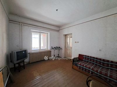 Eladó családi ház Püspökladány