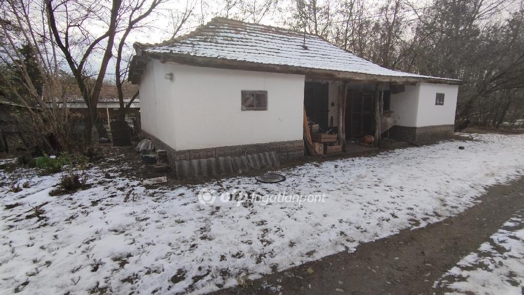 Eladó családi ház Jászberény