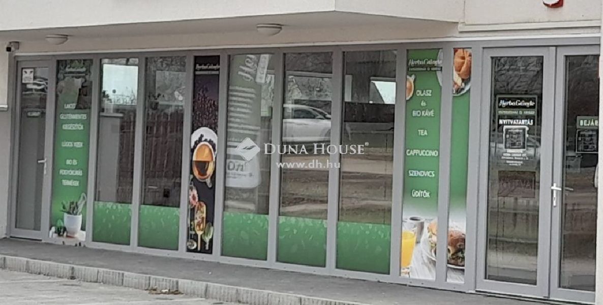 Eladó utcai bejáratú üzlethelység Debrecen