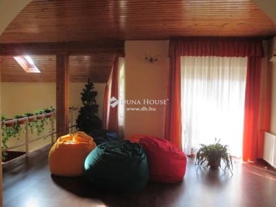 Eladó családi ház Budapest