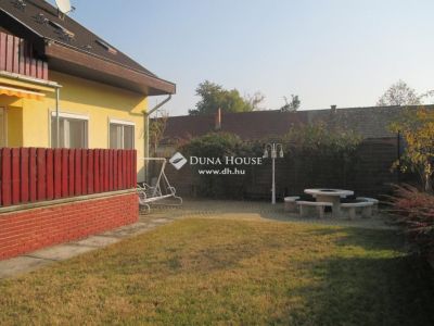 Eladó családi ház Budapest