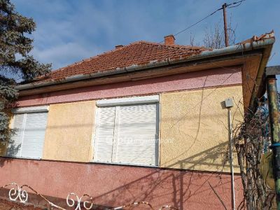 Eladó családi ház Komádi