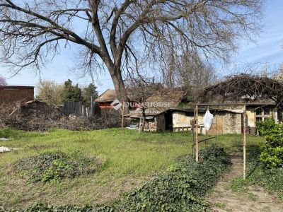 Eladó lakóövezeti telek Debrecen