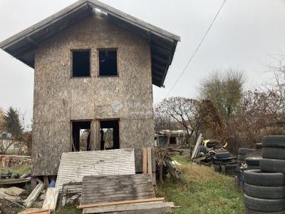 Eladó lakóövezeti telek Debrecen