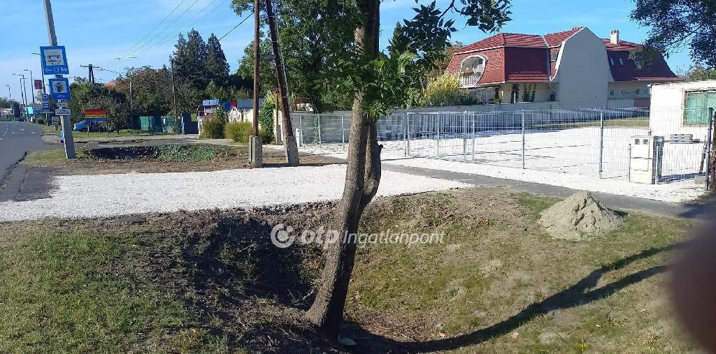 Kiadó lakóövezeti telek Békéscsaba