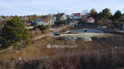 Eladó nyaraló Balatonkenese Balatonakarattya