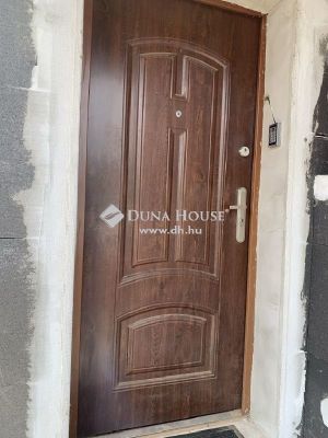 Eladó családi ház Vecsés