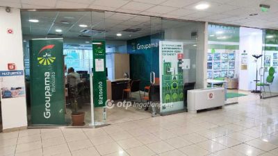 Kiadó üzlethelység üzletházban Veszprém
