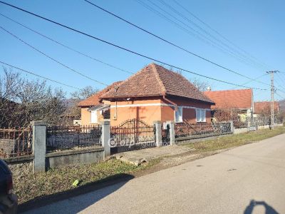 Eladó családi ház Sajókaza