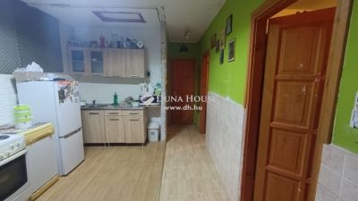 Eladó családi ház Tápiószele